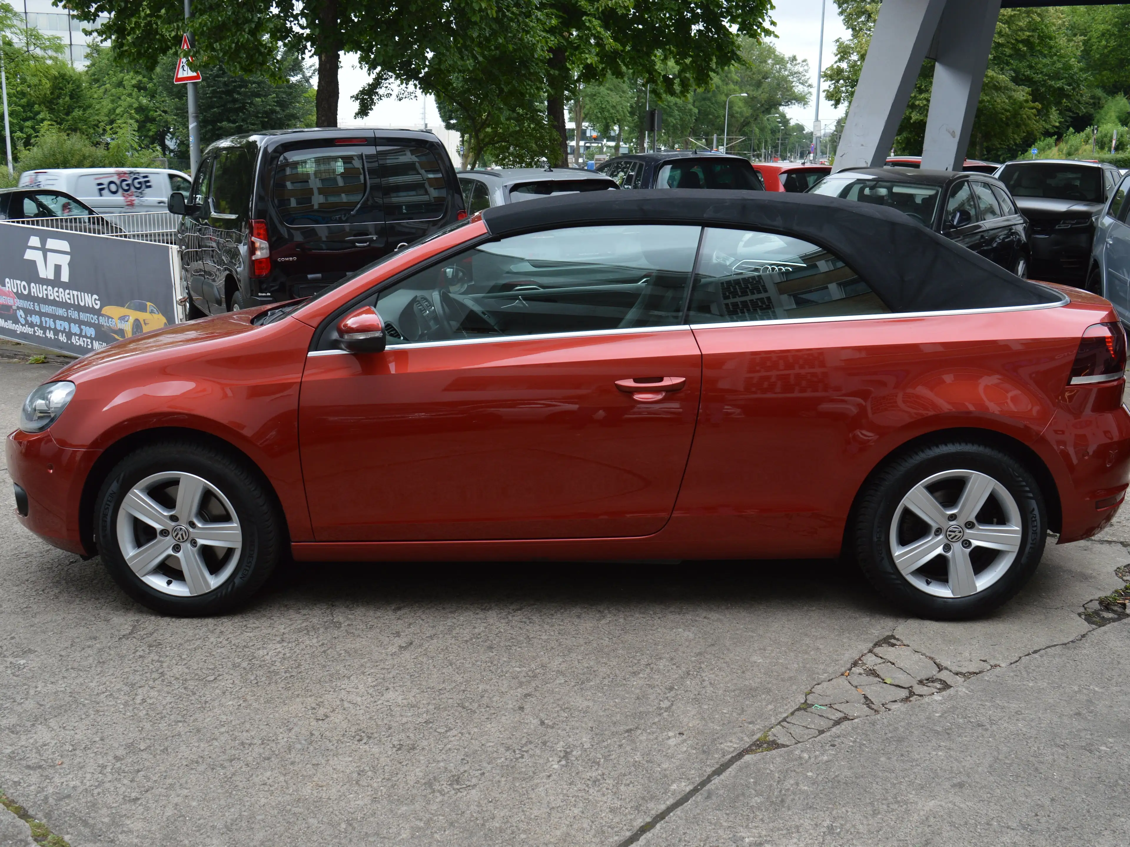 Volkswagen Golf Cabriolet Cabrio 2.0 TDI BlueMotion Technology Life*Leder* — photo 3