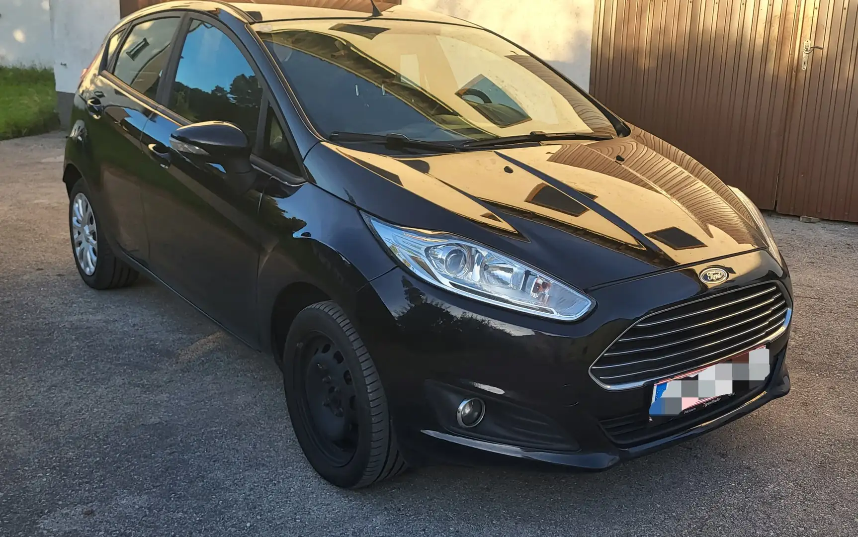 Ford Fiesta Fiesta Trend 1,0 Start/Stop Trend Start/Stop Schwarz - 2