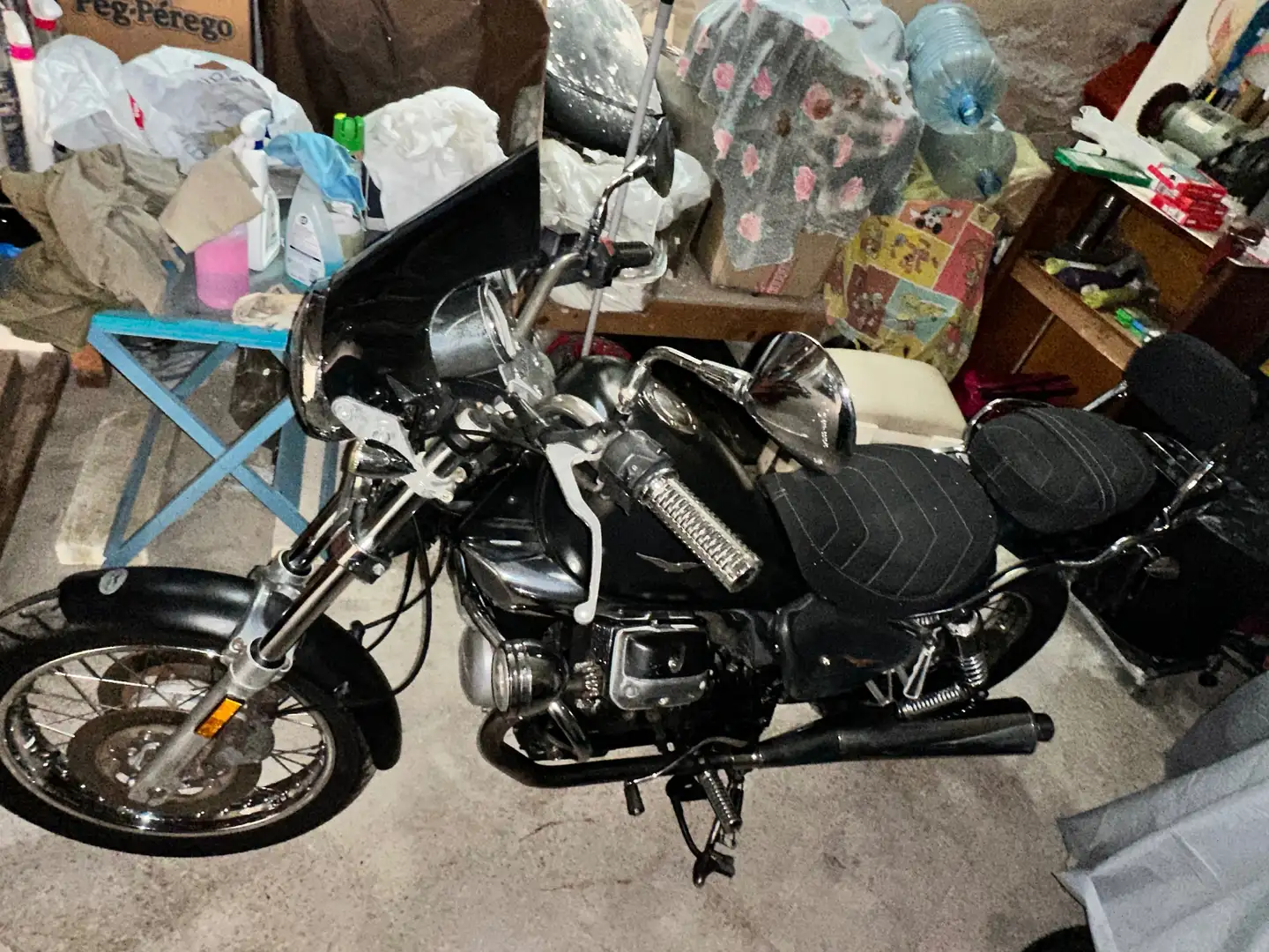 Moto Guzzi Nevada Negru - 2