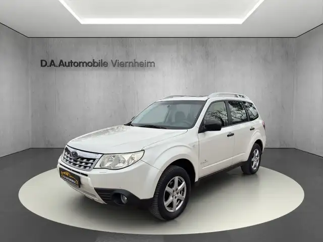 Subaru Forester Comfort°Automatik°Navi°Sitzheizung°PDC°
