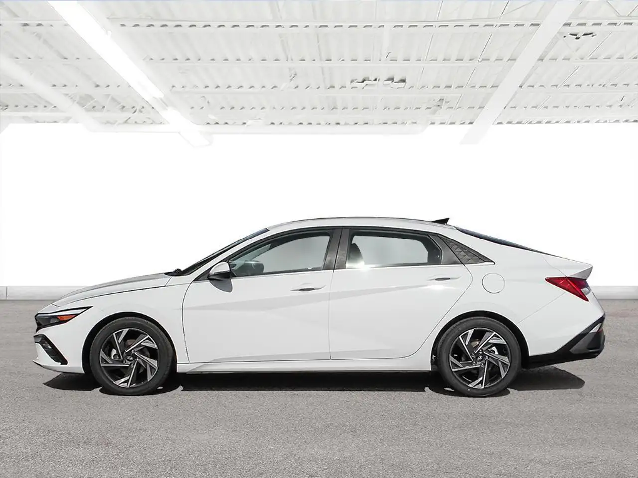 Hyundai ELANTRA снимка Hyundai ELANTRA