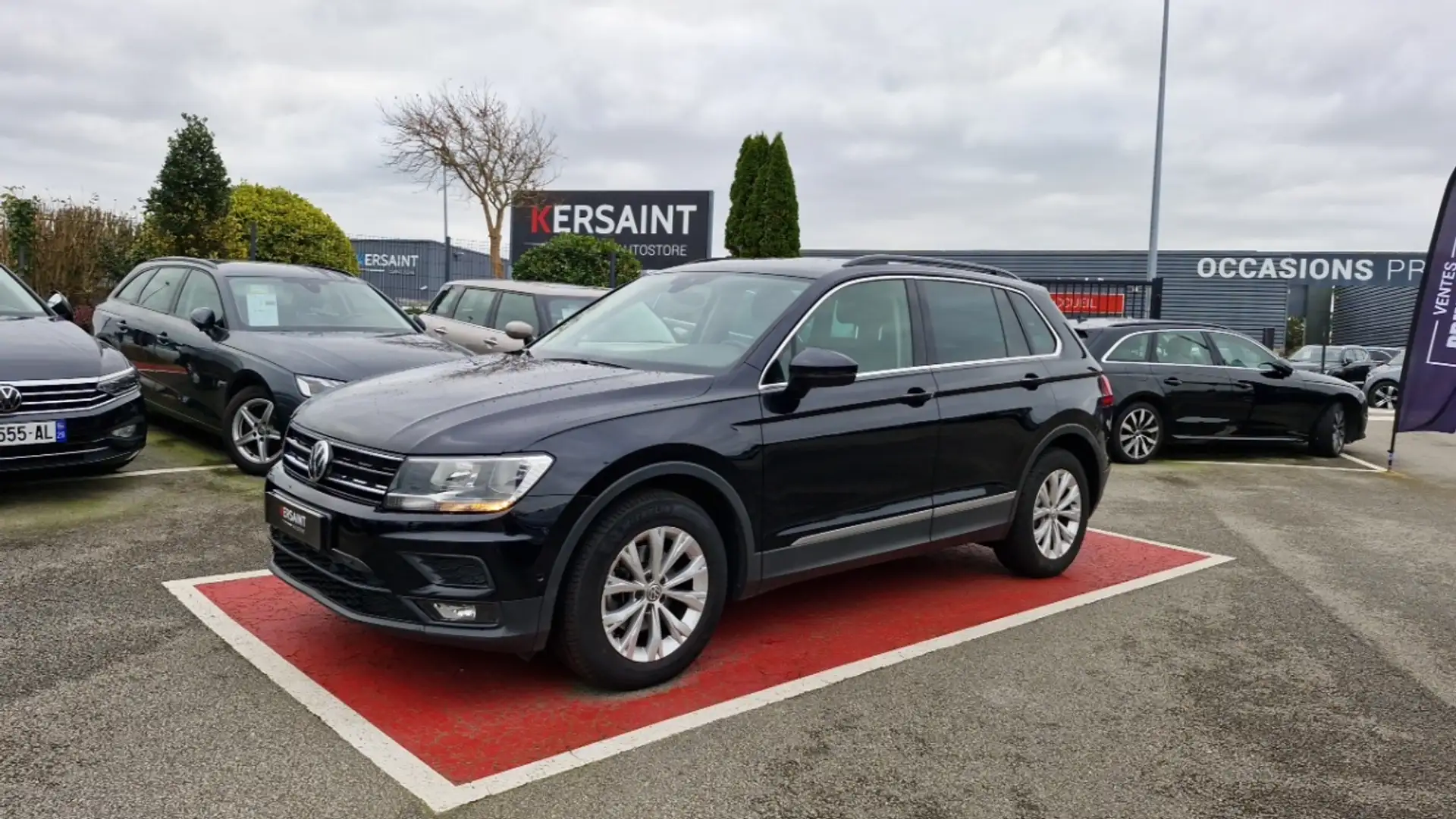 Volkswagen Tiguan BUSINESS 2.0 tdi 150 dsg7 confortline Noir - 1