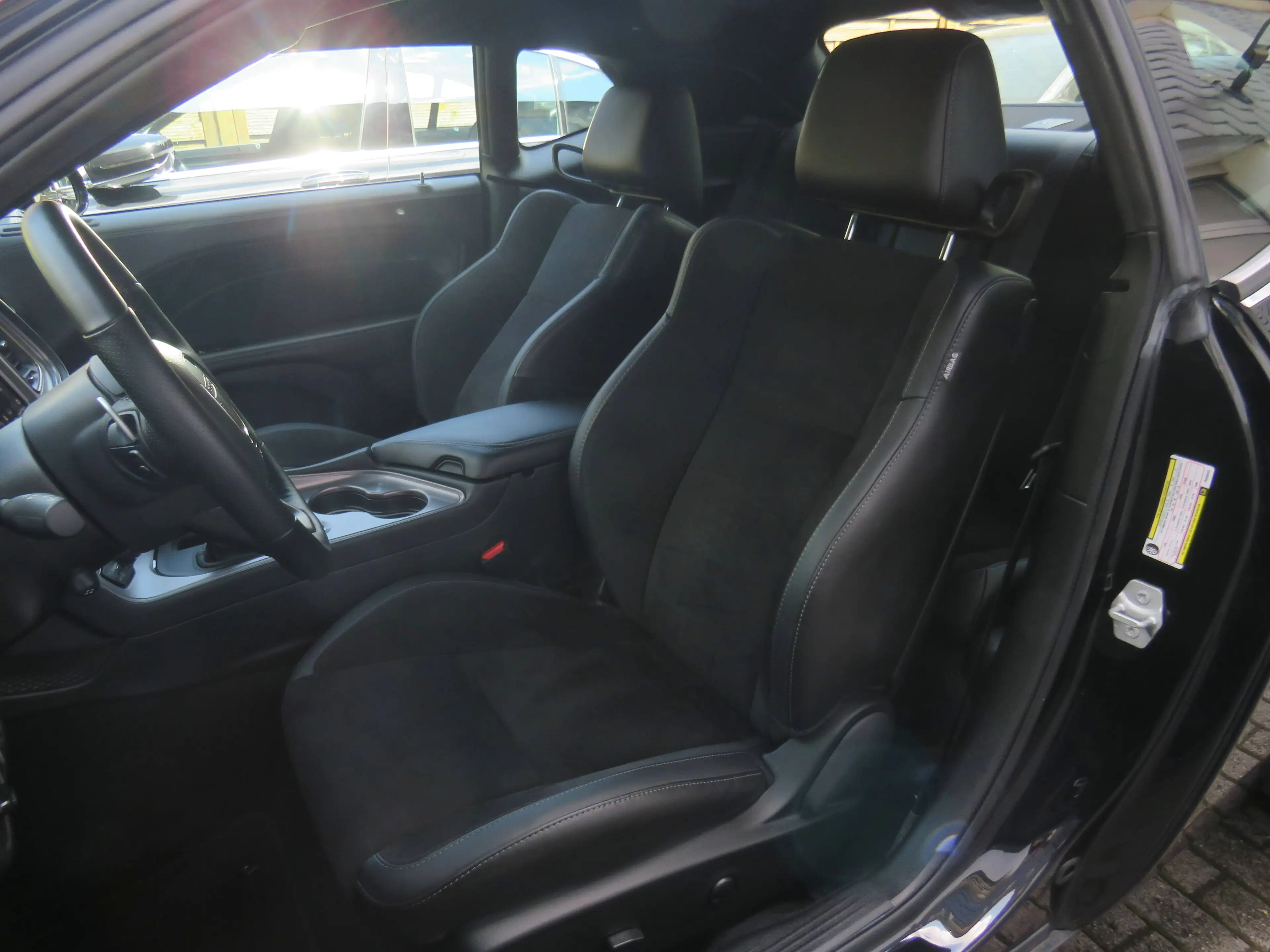 Dodge Challenger Challenger R/T 5,7L-V8 // Unfallfrei, Nur 4.000km — photo 6