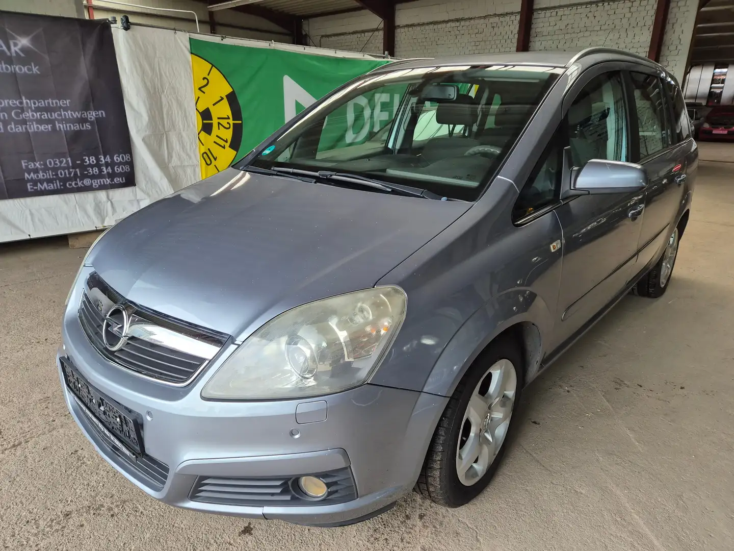 Opel Zafira Zafira 1.9 CDTI Automatik Navi Argent - 1