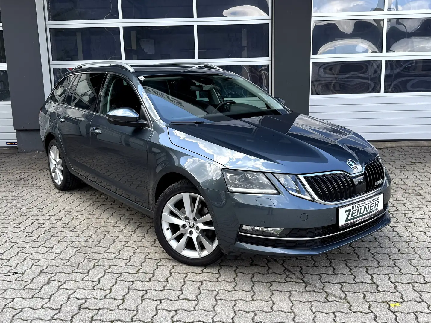 Skoda Octavia Style Limited DSG "AHV, Navi" Grau - 1