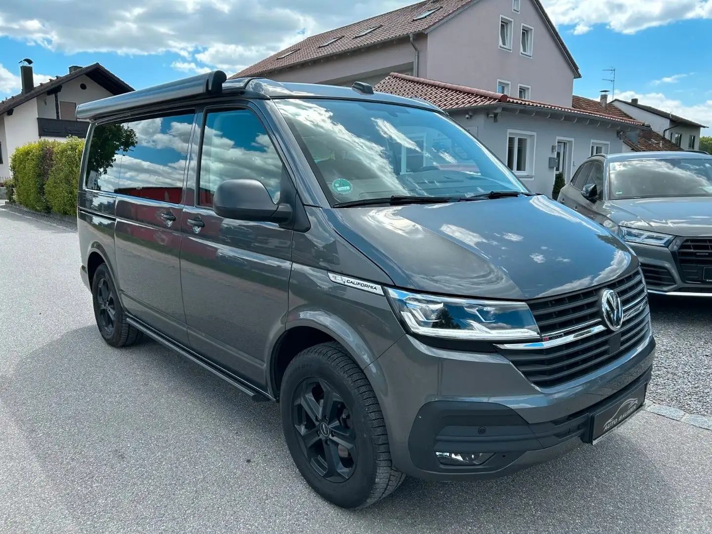 Volkswagen T6.1 California California Coast 4Motion Grau - 1