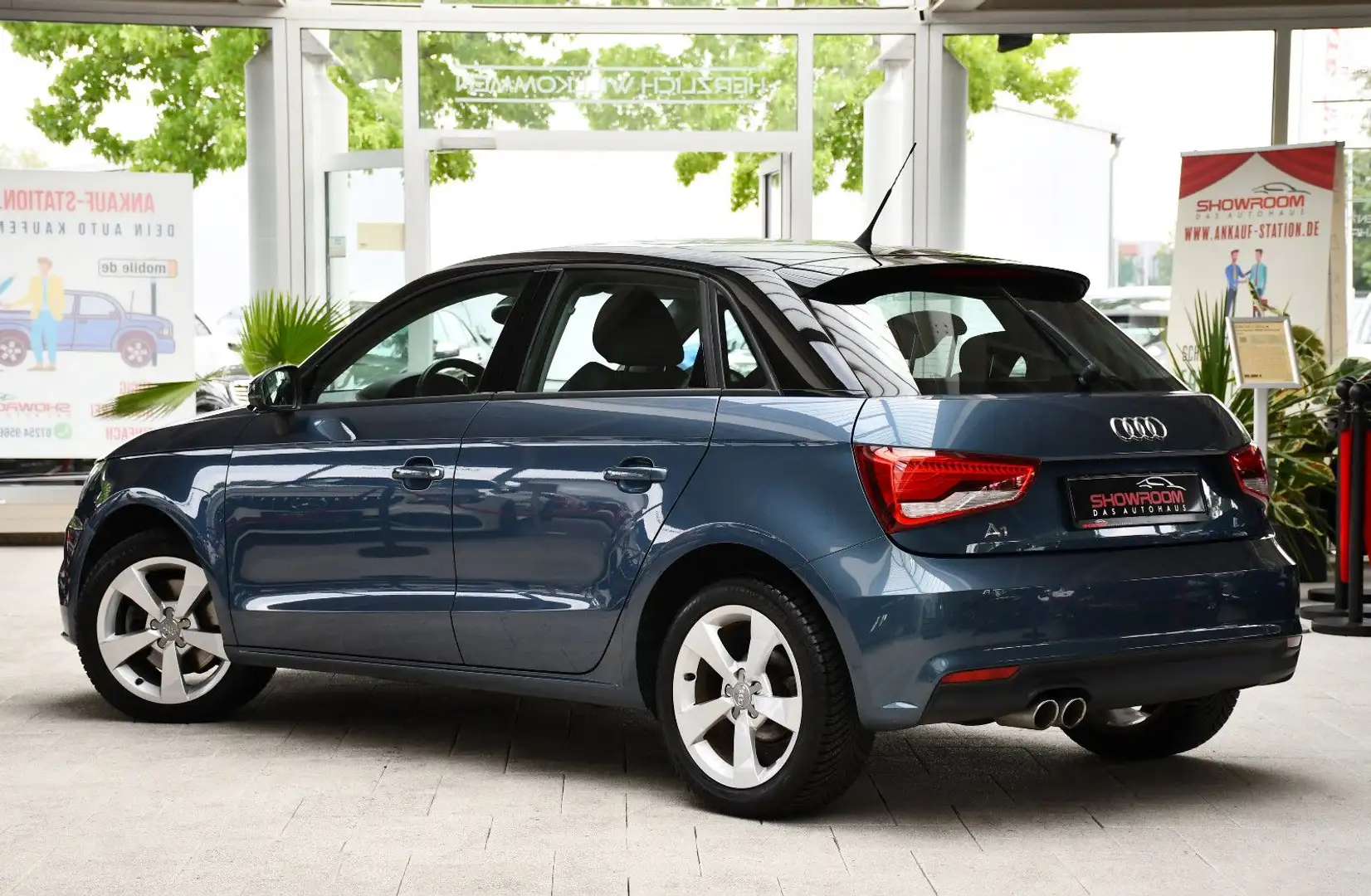 Audi A1 Sportback sport 5 Sitzer Xenon Plus 73tkm Blau - 2