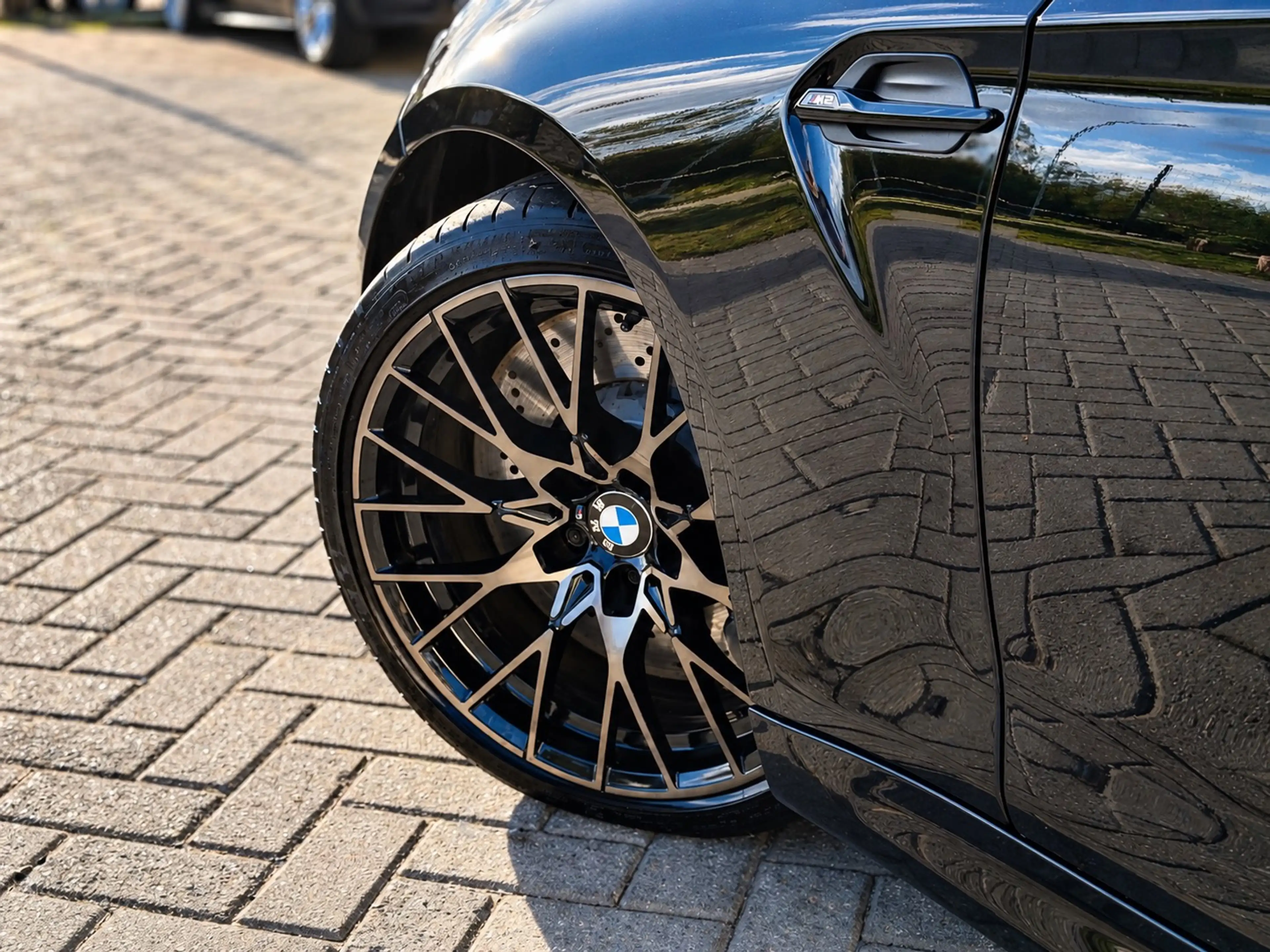 BMW M2 Competition — photo 14