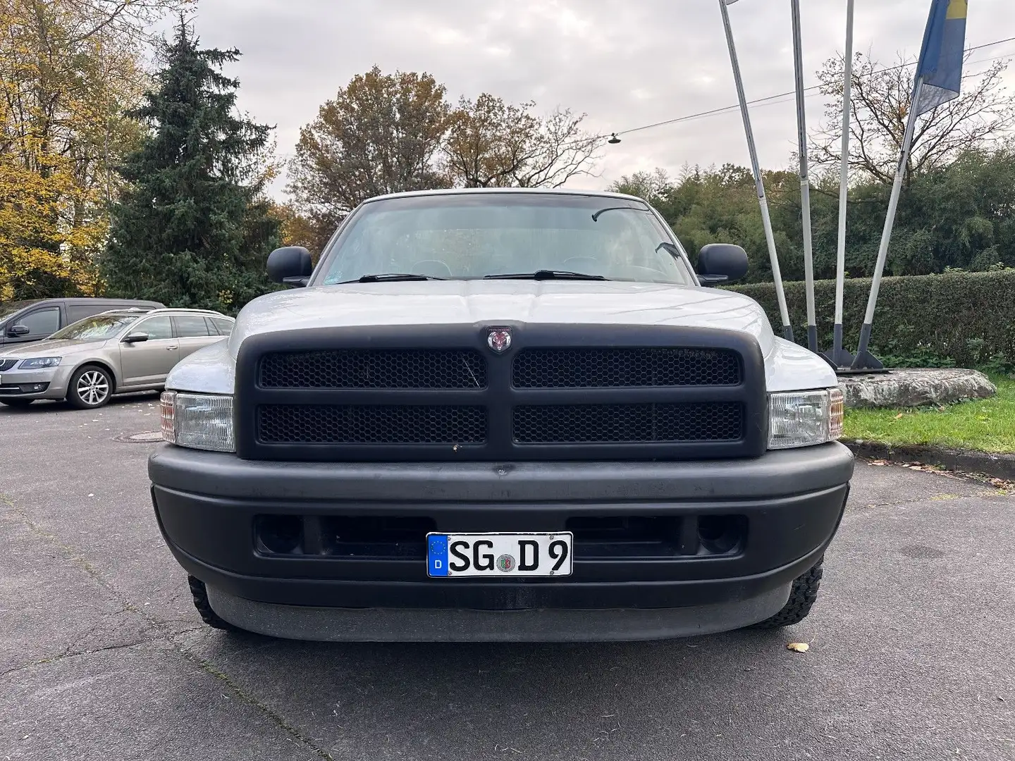 Dodge RAM 1500 Einzelkabine Biały - 1