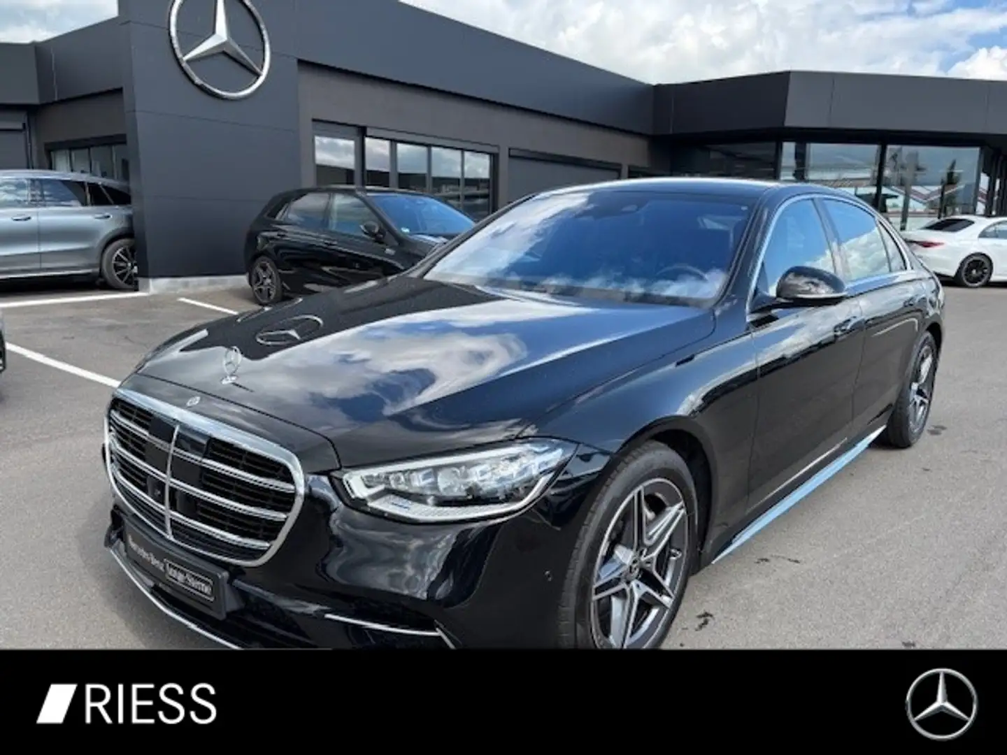 Mercedes-Benz S 350 d 4M L AMG Sport Fond Ent Pano Chauffeur Sitzkl Černá - 1