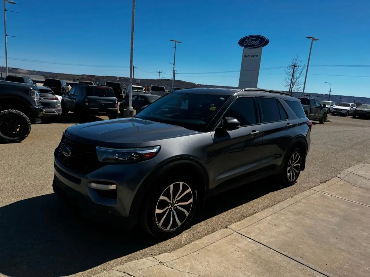 Ford Explorer снимка Ford Explorer