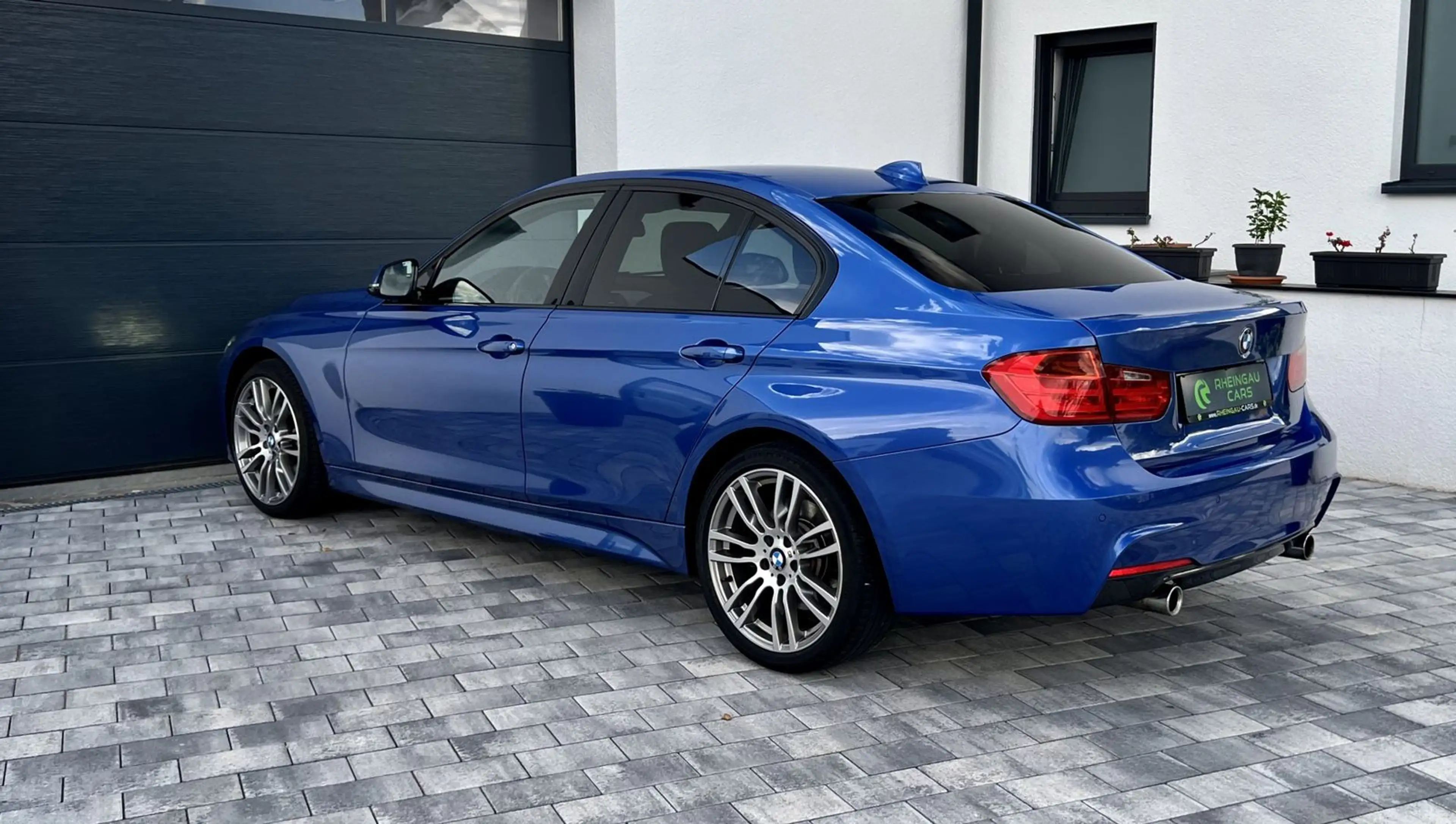 BMW 335 i xDrive M Sport HiFi 360° HUD DAB LH — photo 6