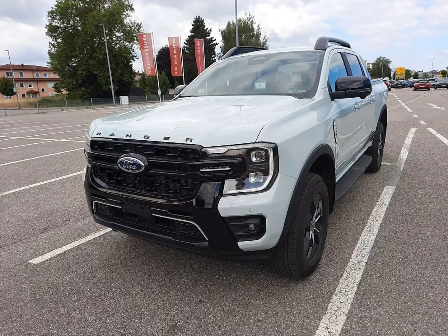 Ford Ranger Ranger DK STORMTRAK e-4WD 2.3 EcoBoost Aut. 3,5... Silber - 2
