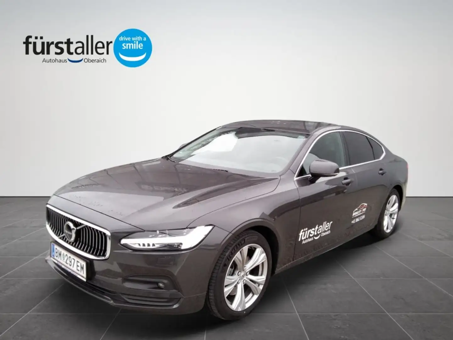 Volvo S90 Momentum Pro, B5 AWD Mild Hybrid Grau - 1