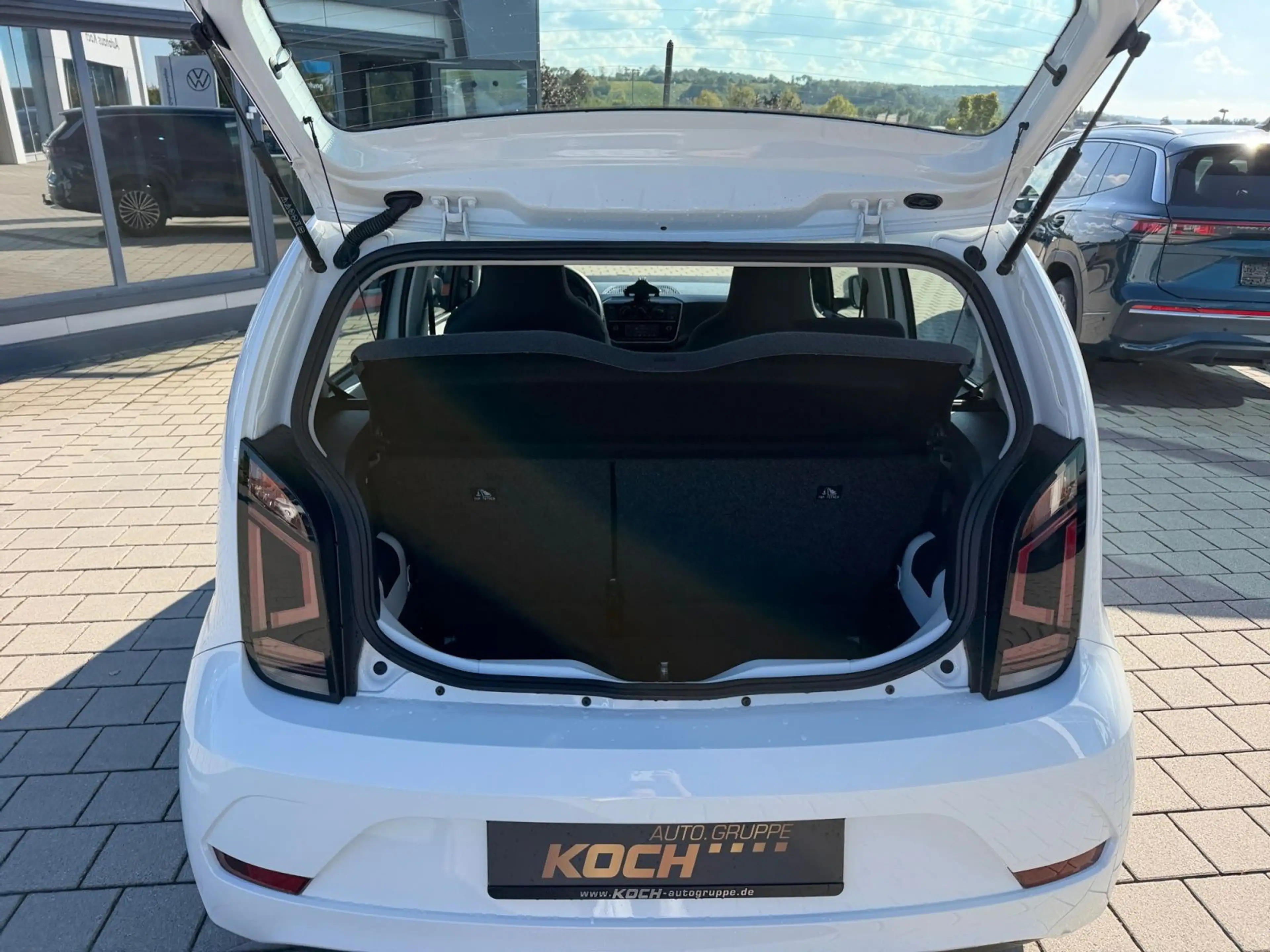 Volkswagen up! 1.0 Klima — photo 15