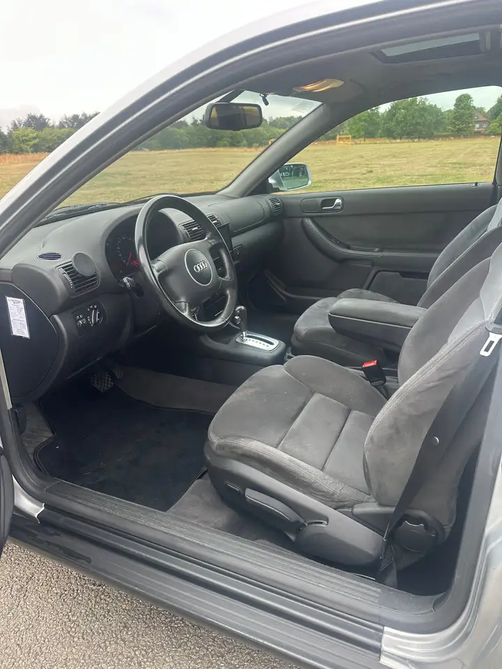 Audi A3 1.6 Ambiente, foto 6