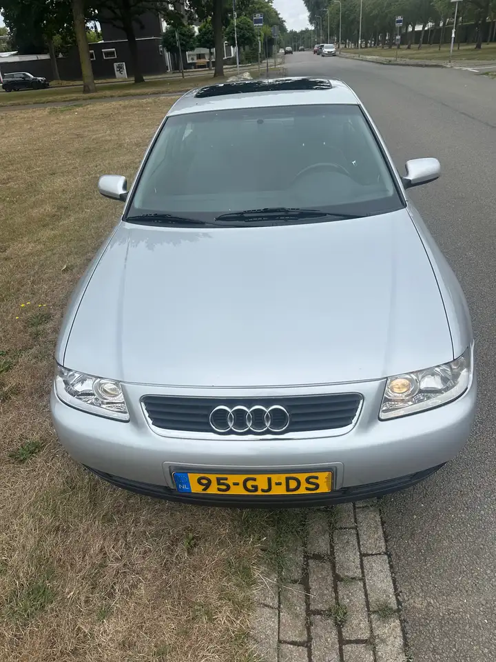 Audi A3 1.6 Ambiente, foto 4