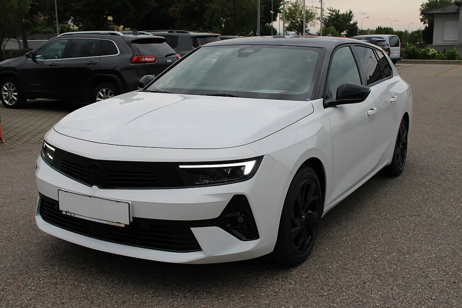 Opel Astra ST 1,5 CDTI GS Aut. Weiß - 1