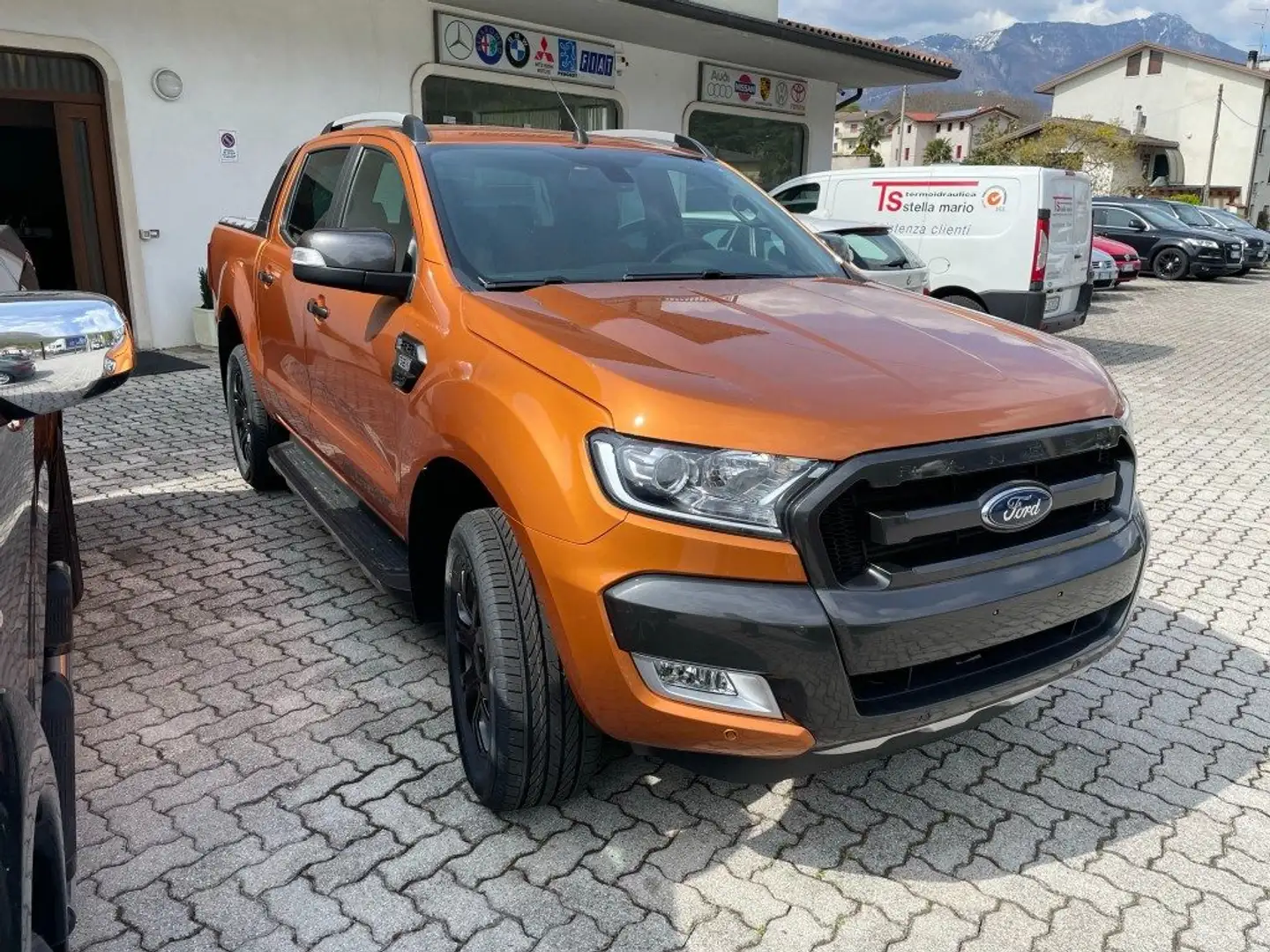 Ford Ranger 3.2 TDCi DC Wildtrak 5pt. prezzo netto +iva Arancione - 2