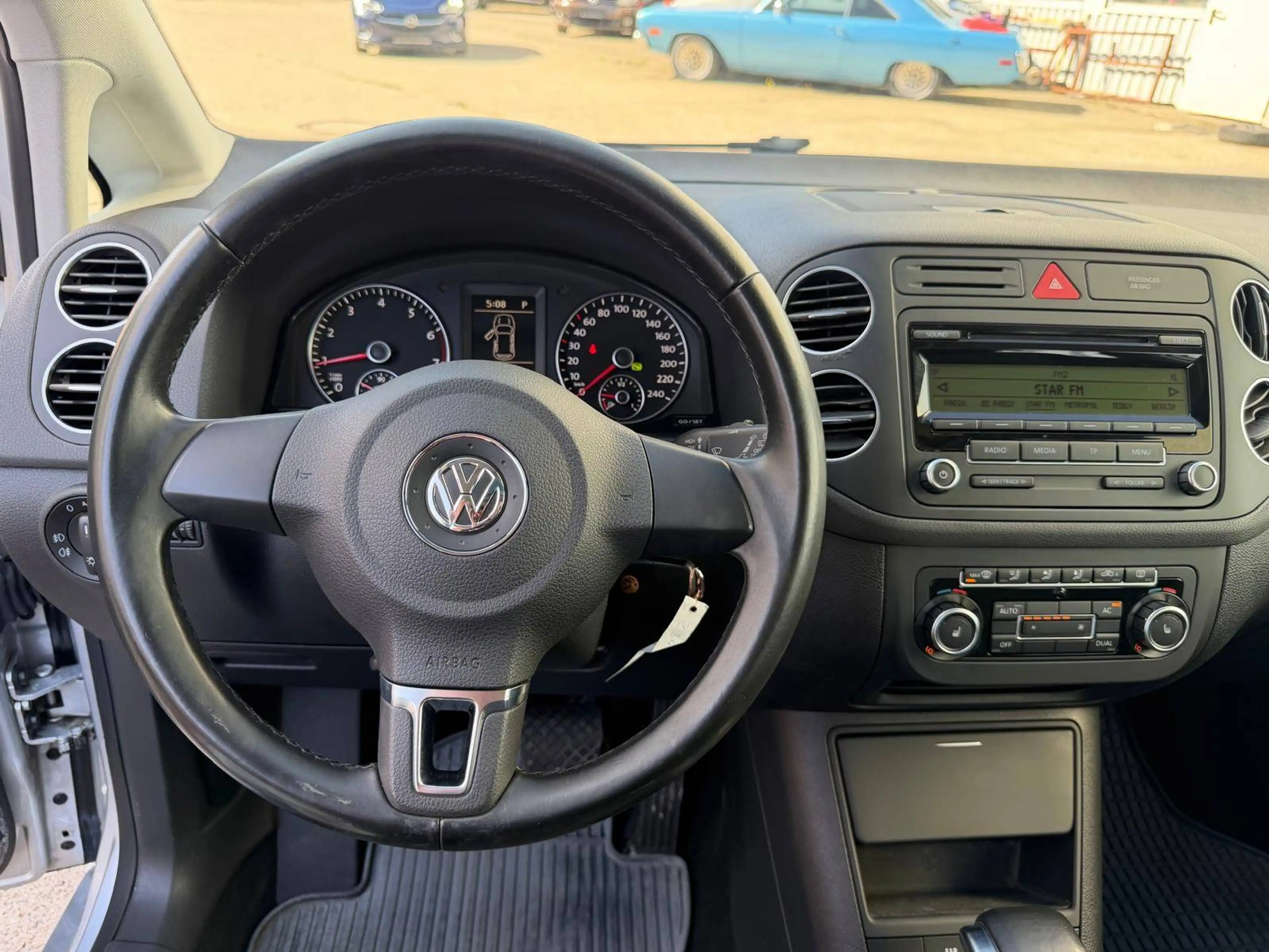 Volkswagen Golf Plus Comfortline — photo 9
