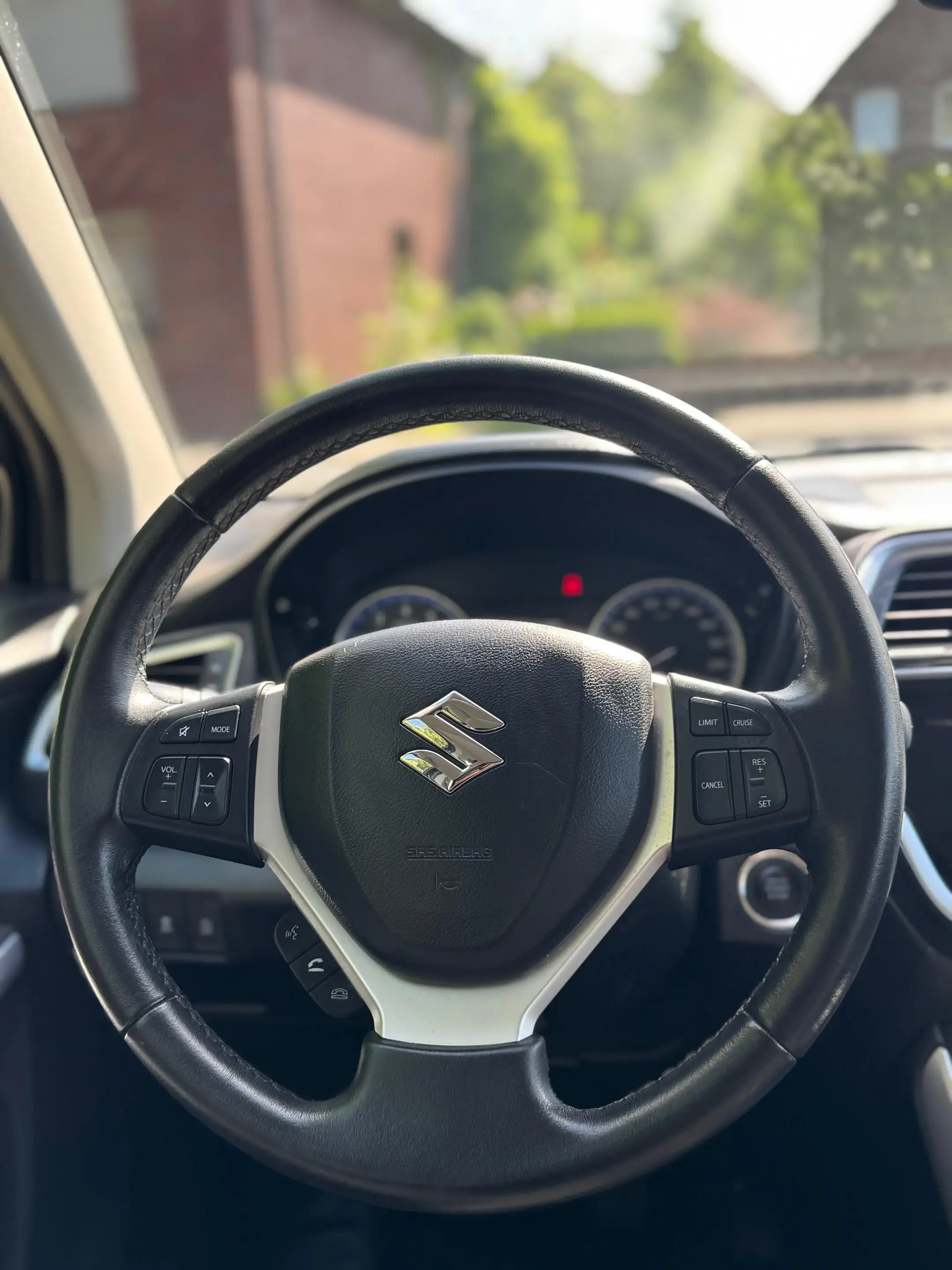 Suzuki SX4 S-Cross Club / Rückfahrkamera / AHK /55.000 Km/ Keyless — photo 13