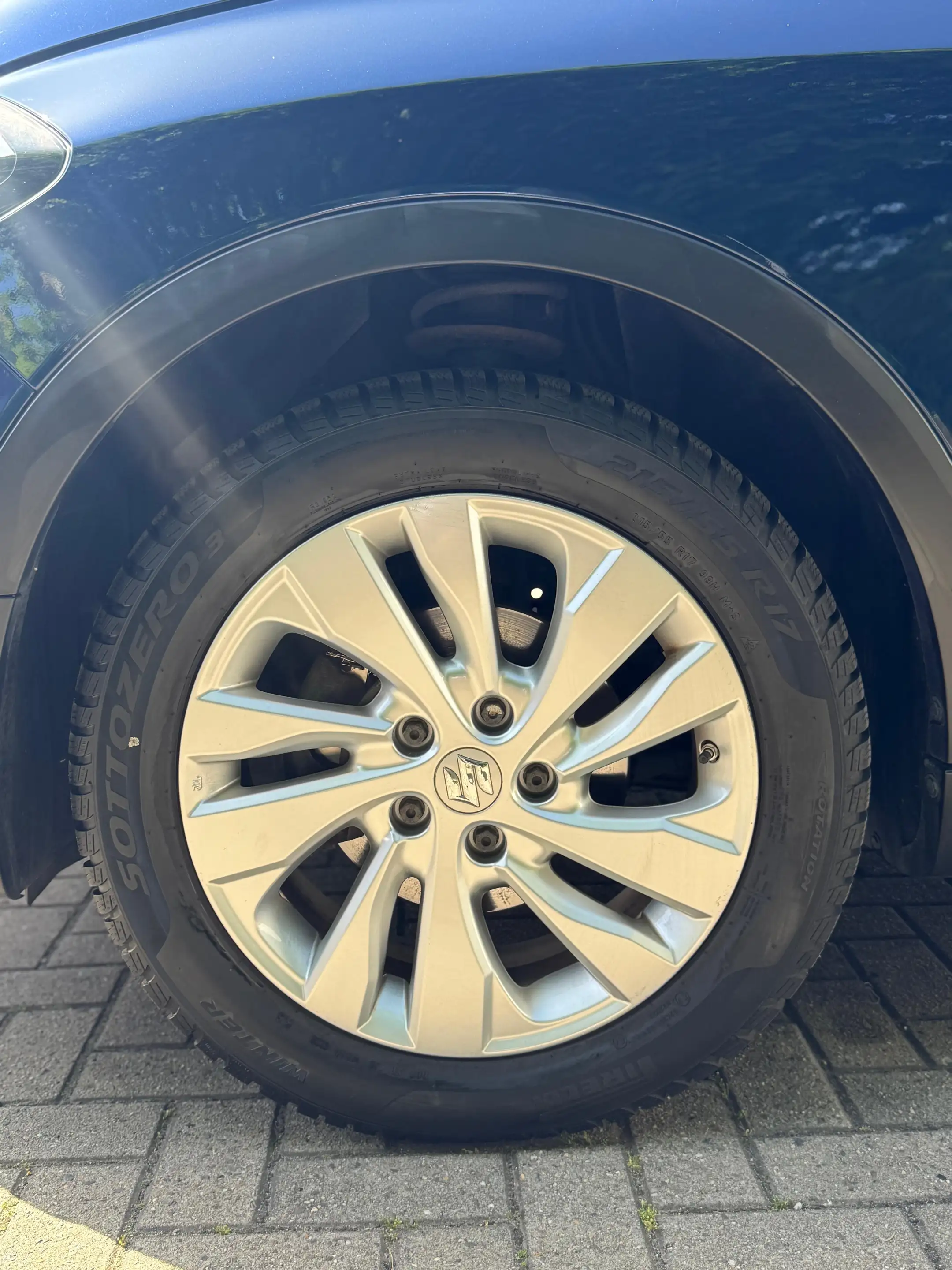 Suzuki SX4 S-Cross Club / Rückfahrkamera / AHK /55.000 Km/ Keyless — photo 8
