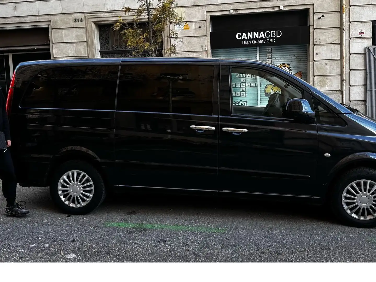 Mercedes-Benz Vito Vito Furgón 4x4 115CDI Extralarga Negro - 2