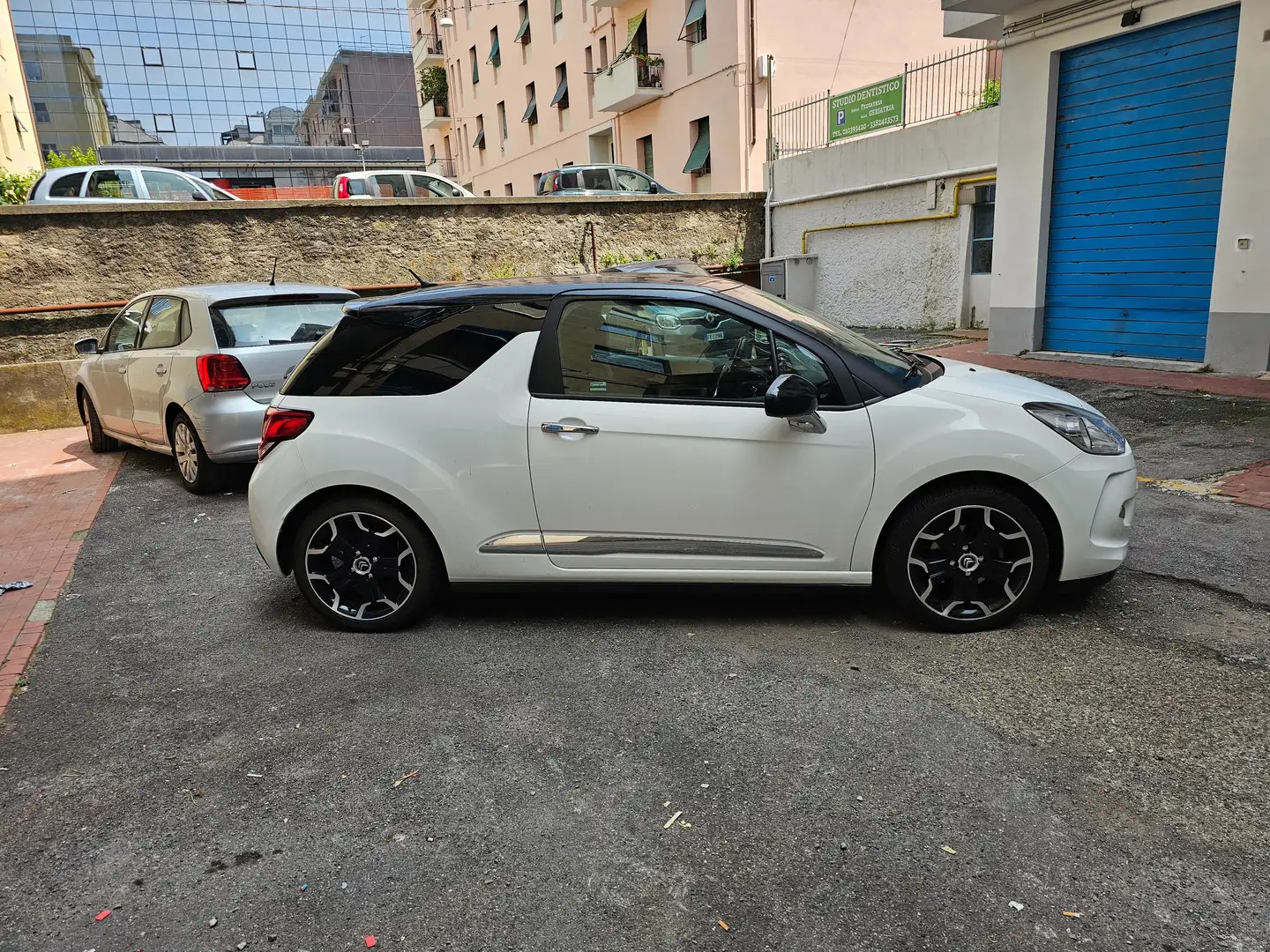 Citroen DS3 DS3 1.4 hdi Just Black 70cv Biały - 1