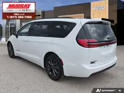 Chrysler Pacifica 2026
