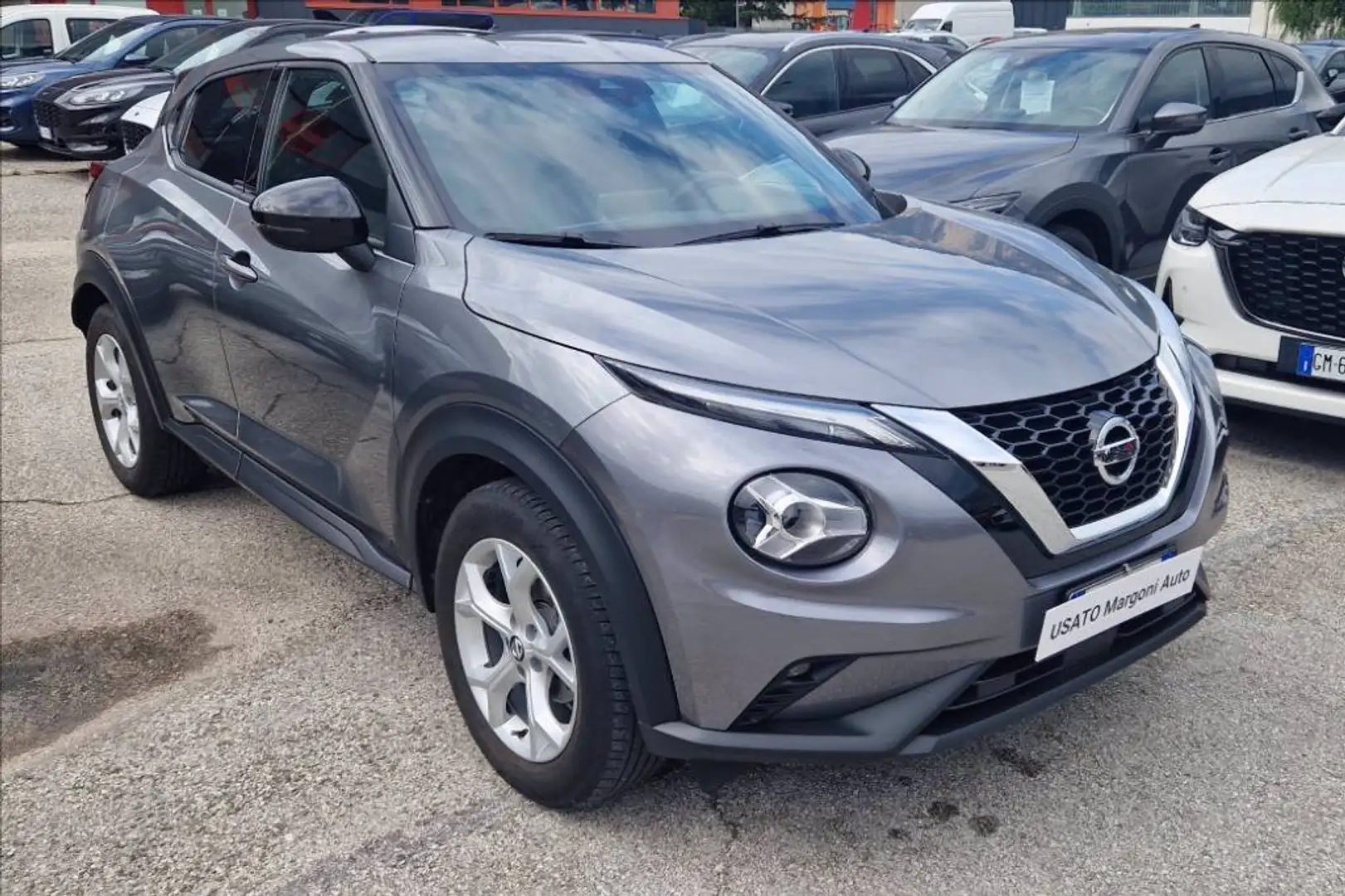 Nissan Juke 1.0 dig-t Business 114cv Grigio - 1