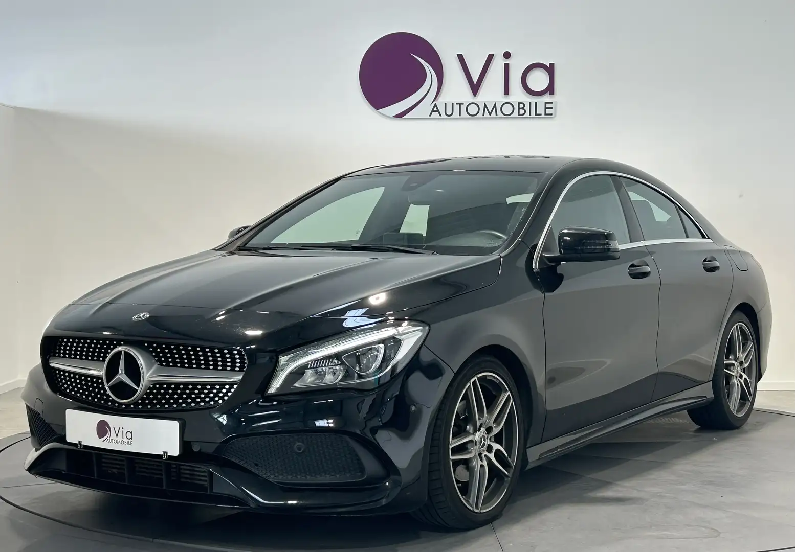 Mercedes-Benz CLA 200 200 d 7G-DCT Fascination - AMG - 1ere main - Faibl Noir - 1