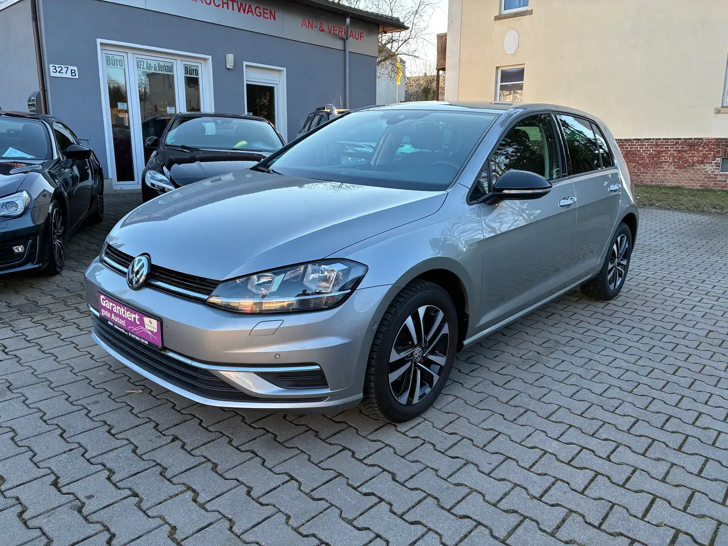 Volkswagen Golf IQ.DRIVE Start-Stopp / org. 36000 km Grau - 1