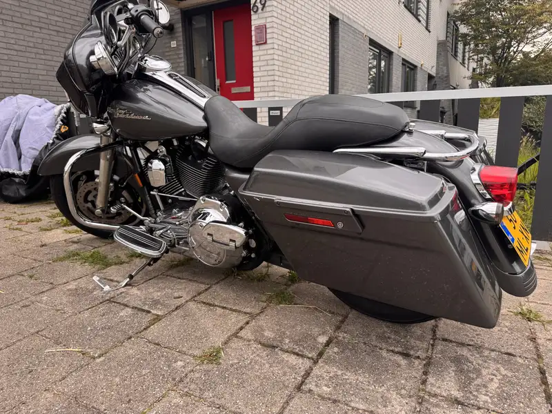 Harley-Davidson Street Glide - foto 7