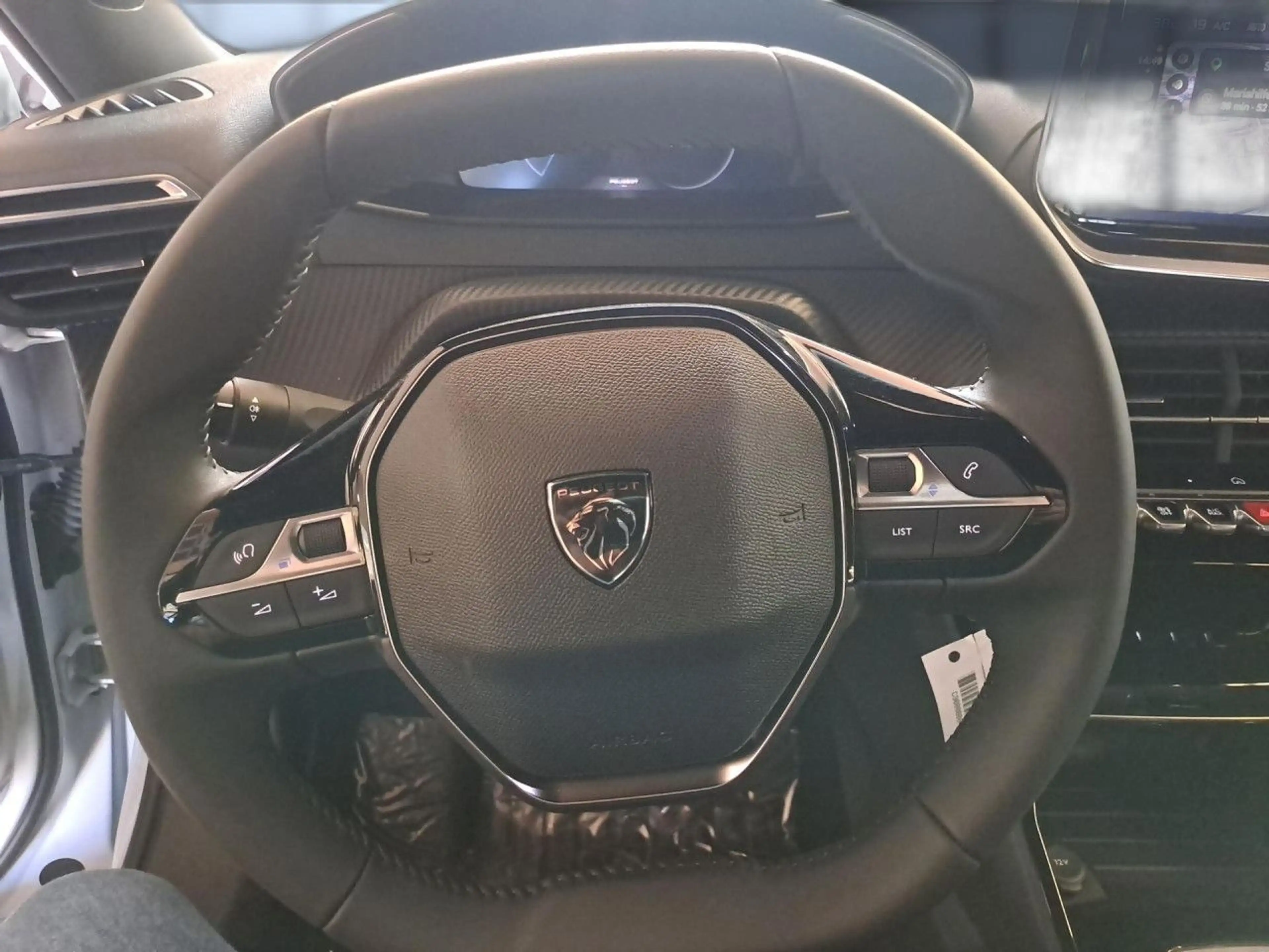 Peugeot 2008 Allure Bluetooth LED Klima Einparkhilfe — photo 13