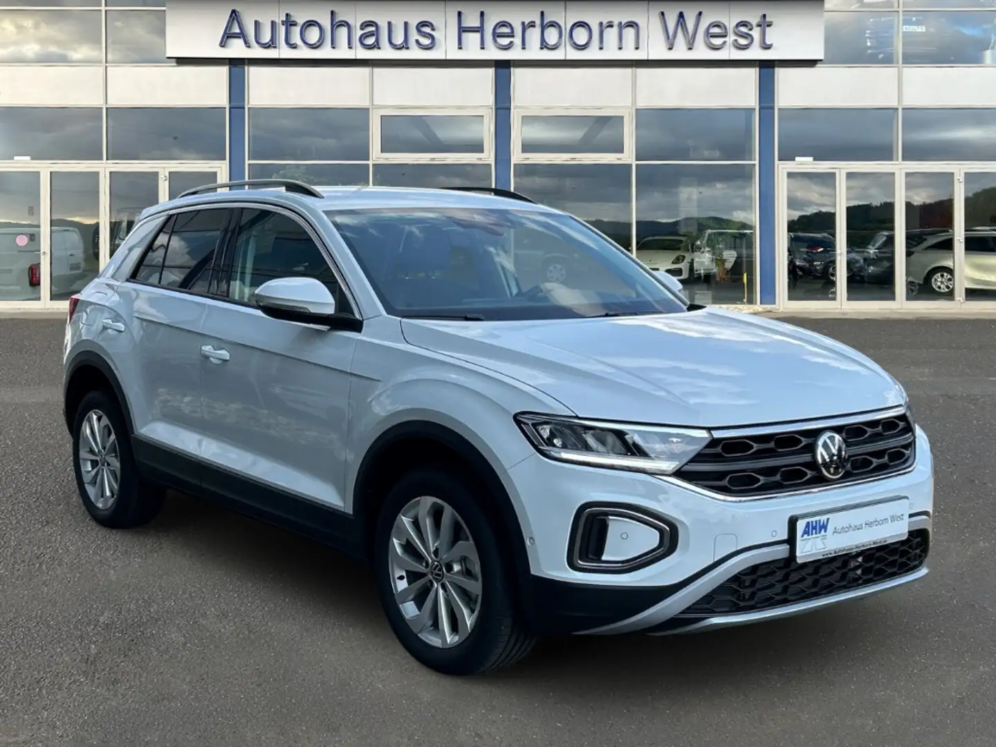 Volkswagen T-Roc 1.5 TSI Life AHK DSG SHZ LED Assistenzpaket RFK No Blanc - 2