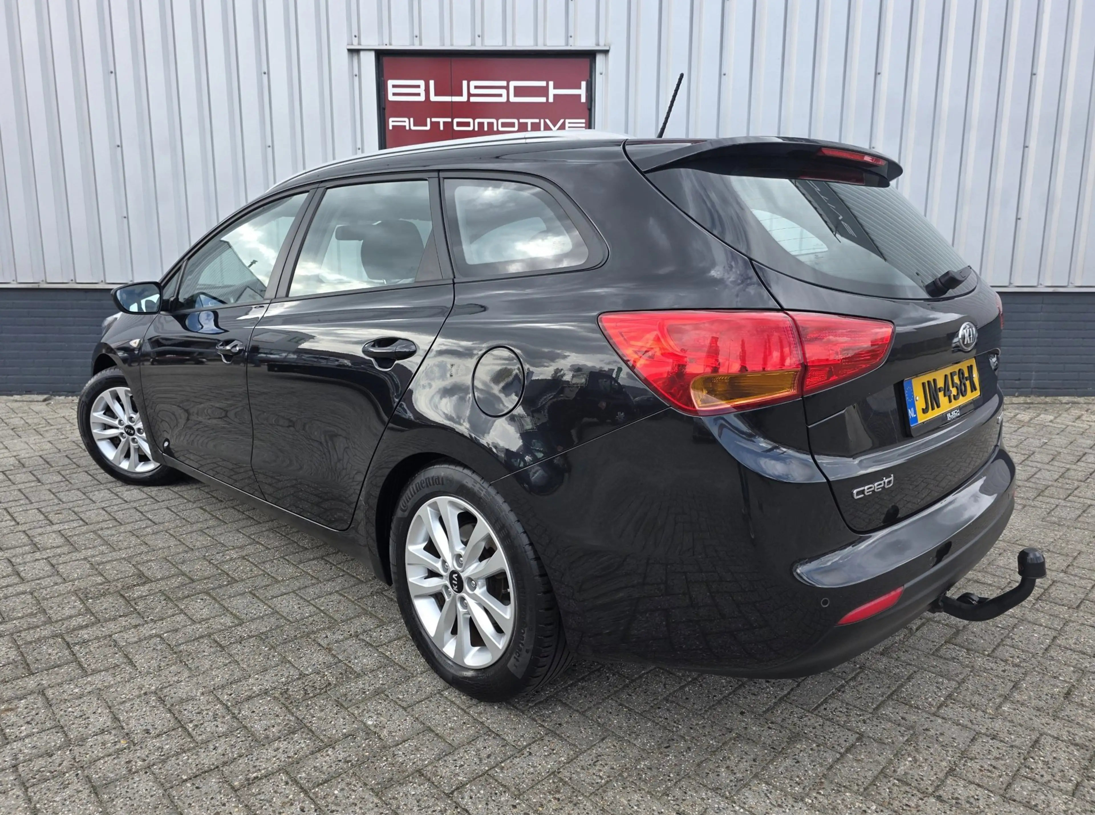 Kia Ceed SW / cee'd SW Sportswagon 1.0 T-GDi First Edition | CAMERA | NAV — photo 15
