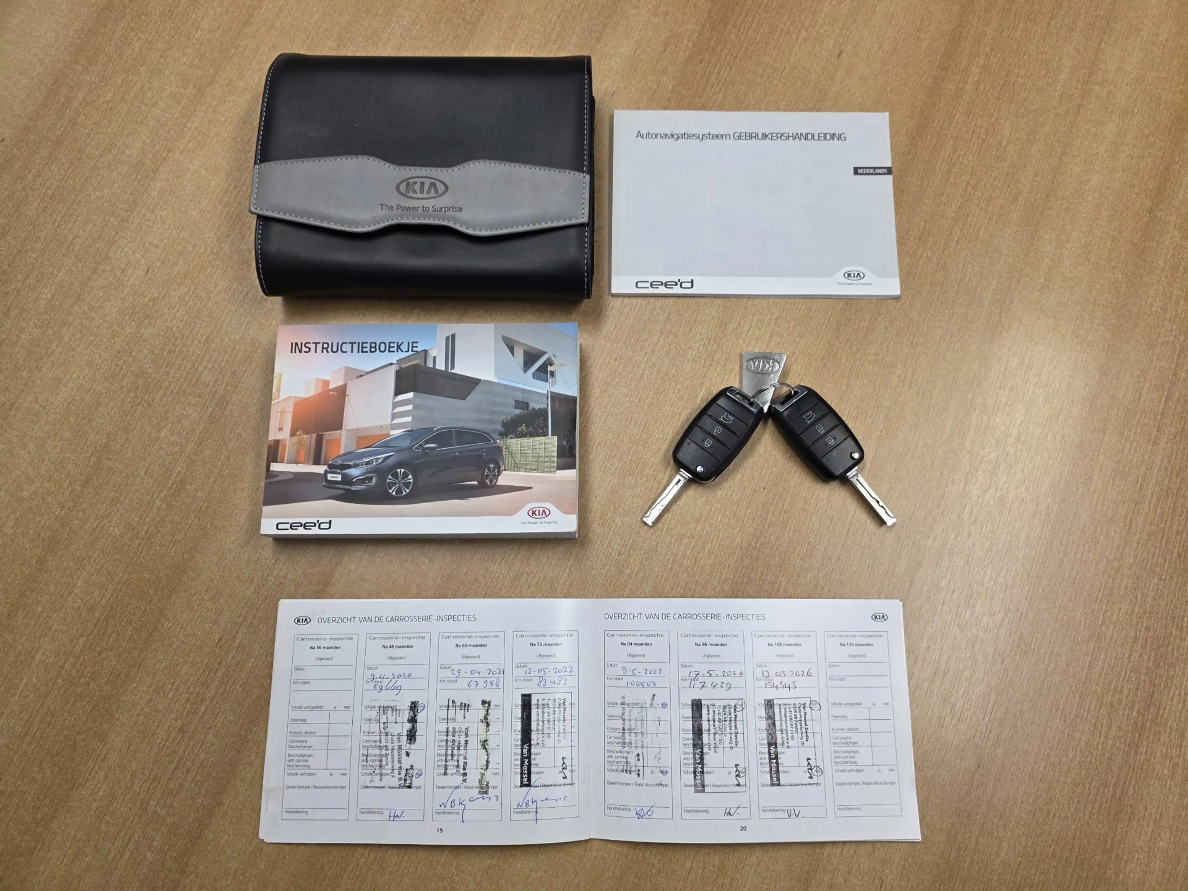 Kia Ceed SW / cee'd SW Sportswagon 1.0 T-GDi First Edition | CAMERA | NAV — photo 9