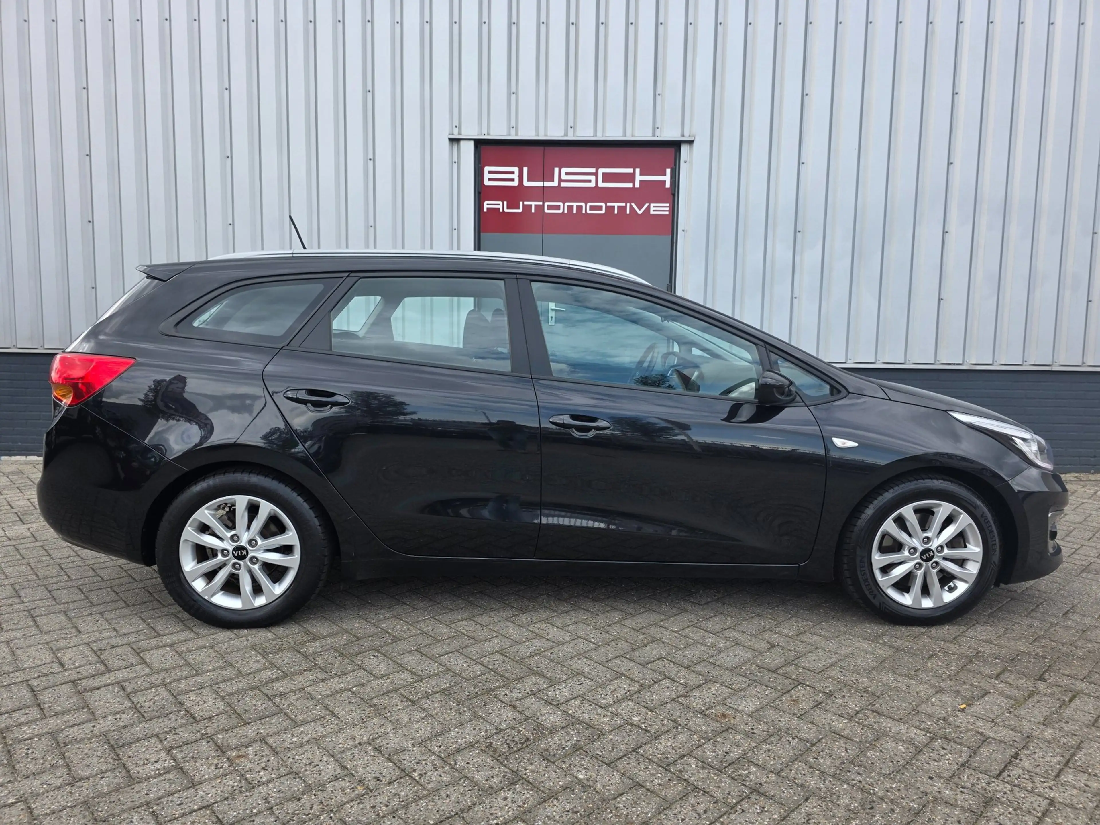 Kia Ceed SW / cee'd SW Sportswagon 1.0 T-GDi First Edition | CAMERA | NAV — photo 3