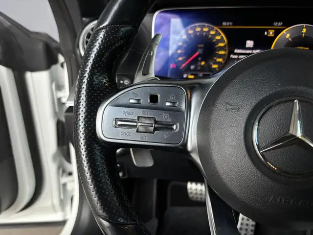 Mercedes-Benz E-Class view 14