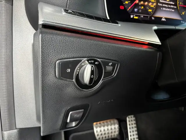 Mercedes-Benz E-Class view 15