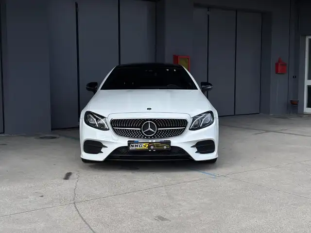 Mercedes-Benz E-Class view 2