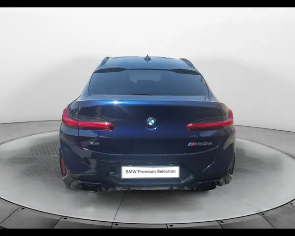 BMW X4 view 7