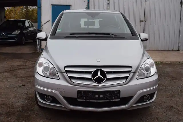 Mercedes-Benz B 180 B -Klasse B 180 Automatik