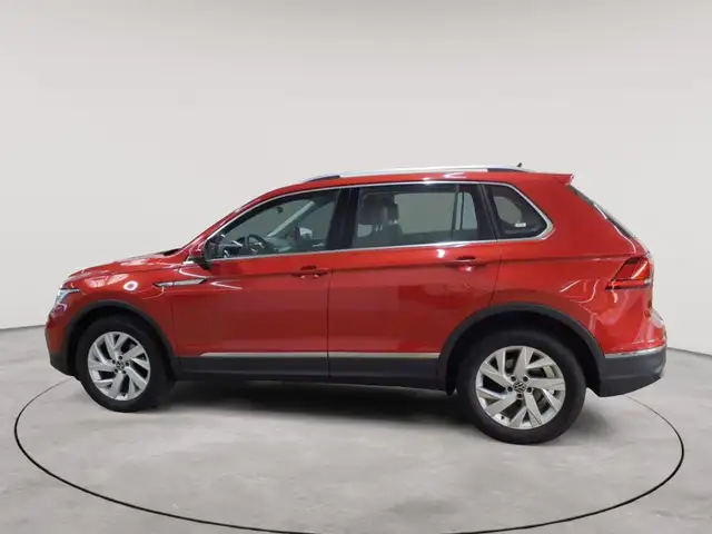 Volkswagen Tiguan view 6