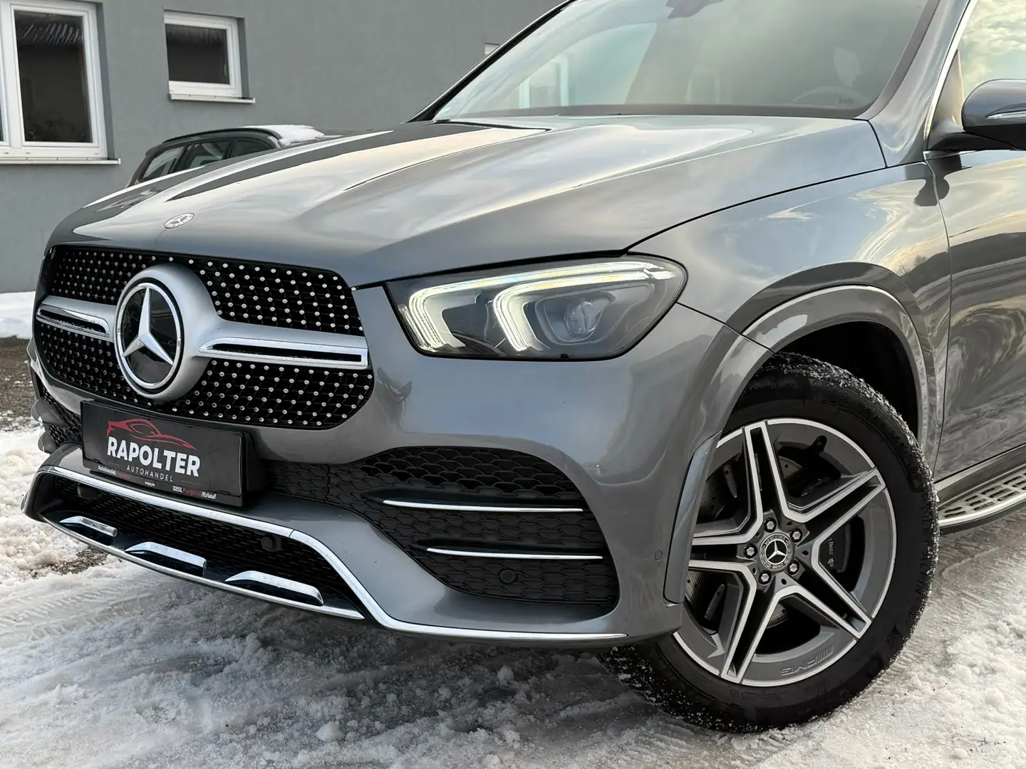 Mercedes-Benz GLE 300 GLE 300 d 4Matic AMG-Line/Standheizung/KeylessGo Grau - 2