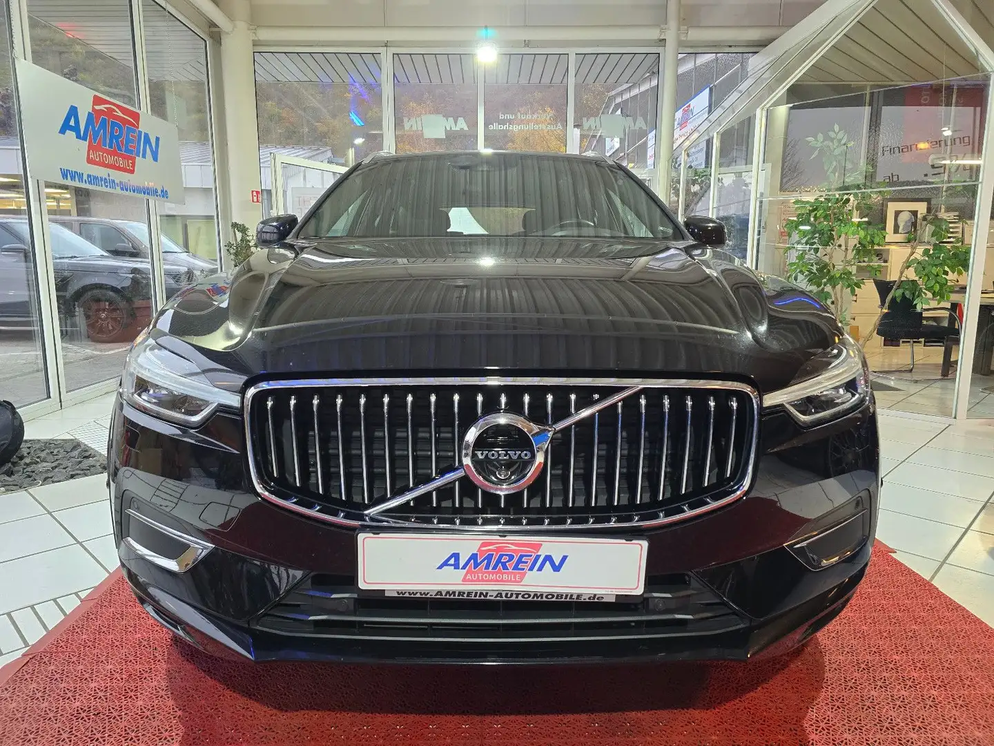 Volvo XC60 Inscription AWD+ Schwarz - 2