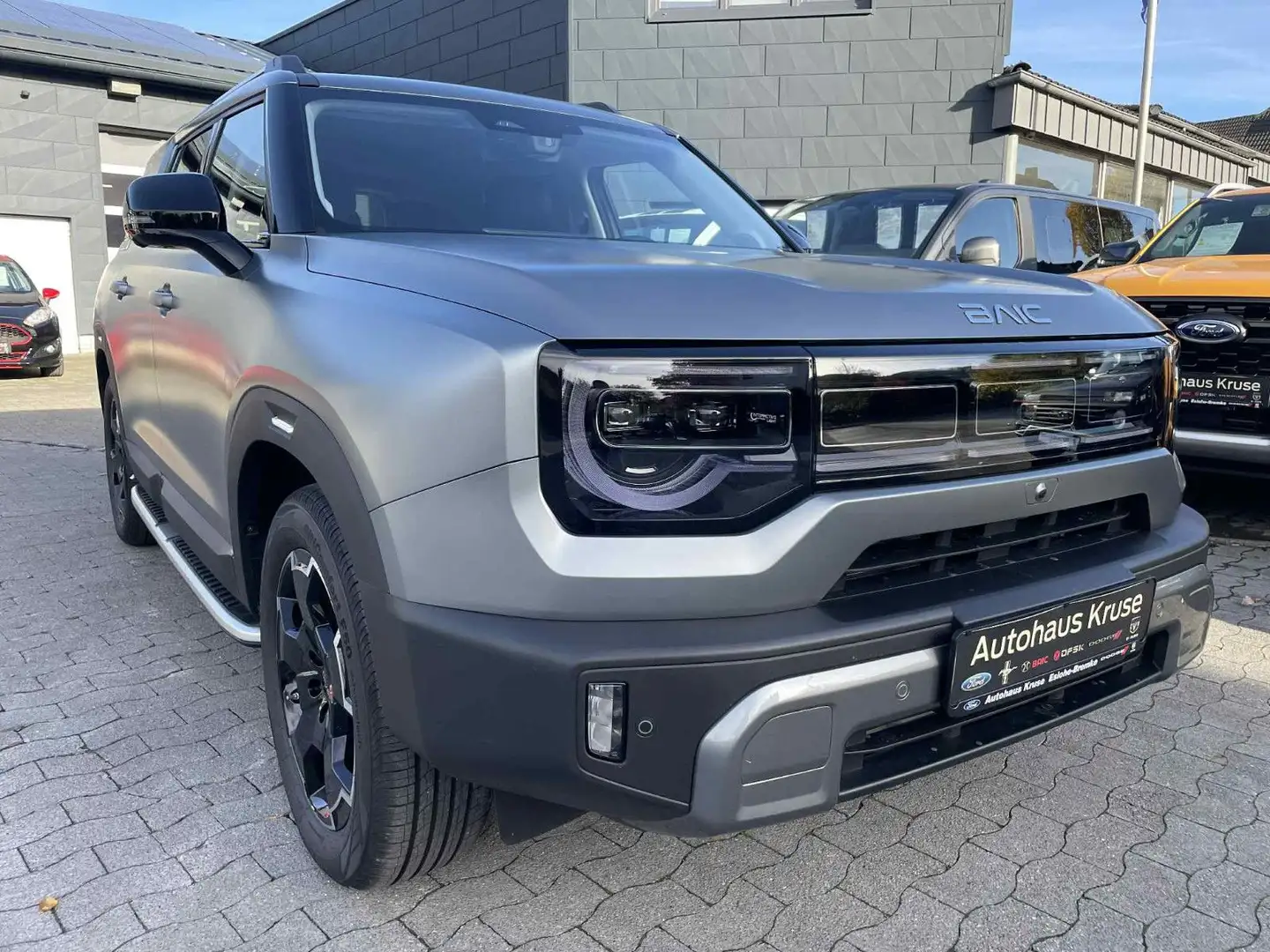 BAIC BJ30 4WD Aut. 1,5lTurbo 206kW+Panorama+ACC Gris - 2