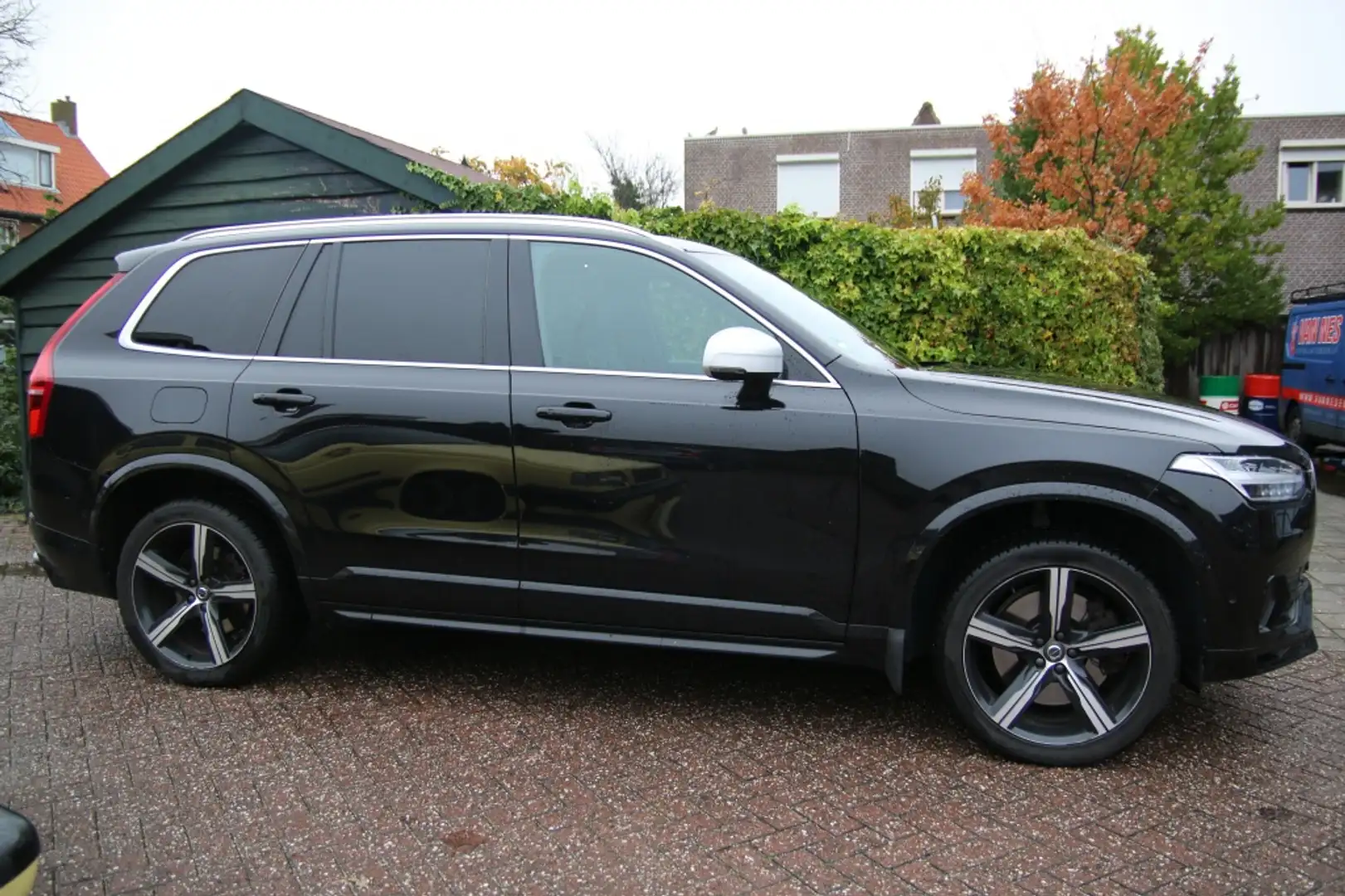 Volvo XC90 2.0 T8 TE AWD R-Des. Noir - 2