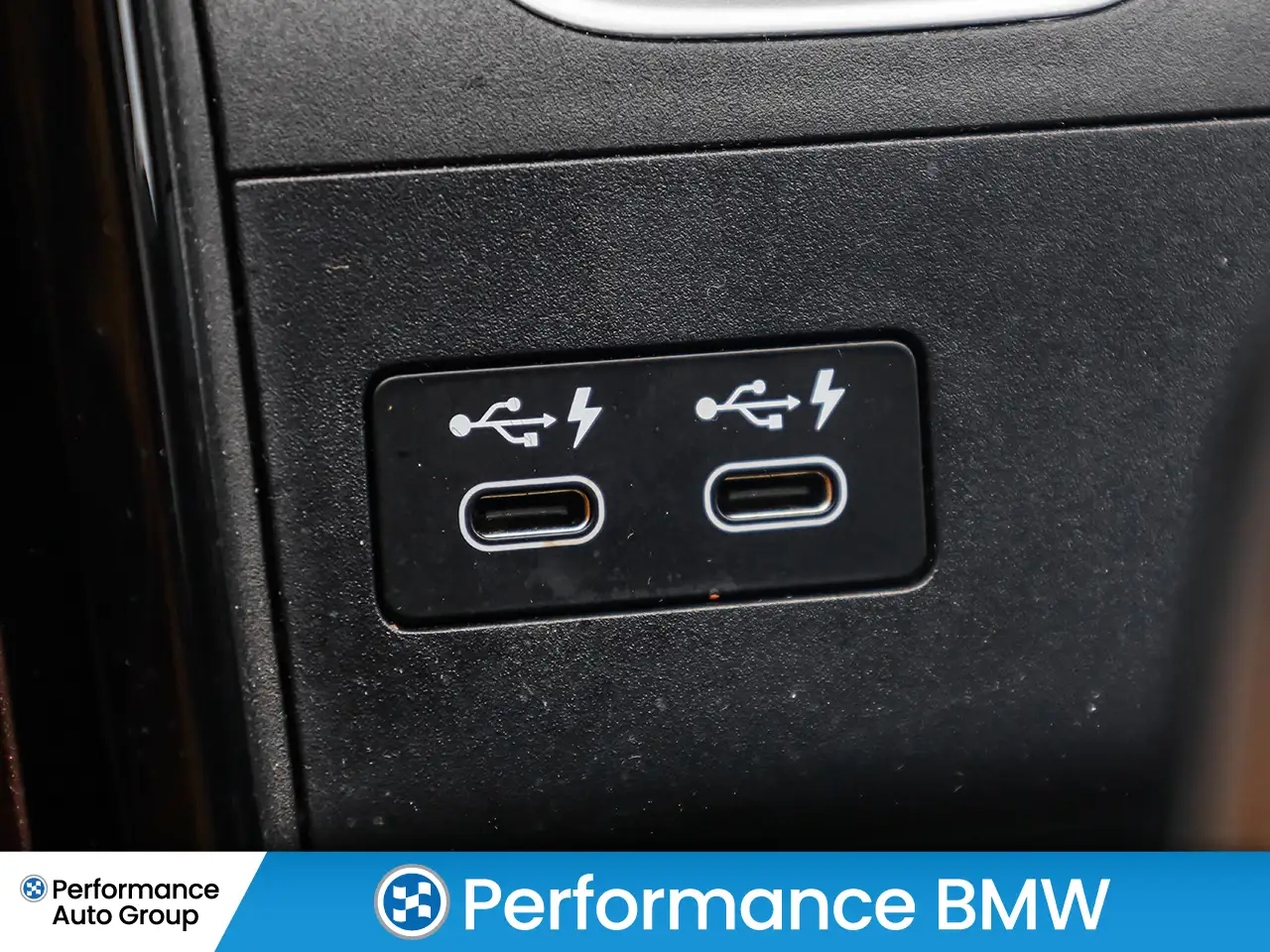BMW X1 снимка BMW X1