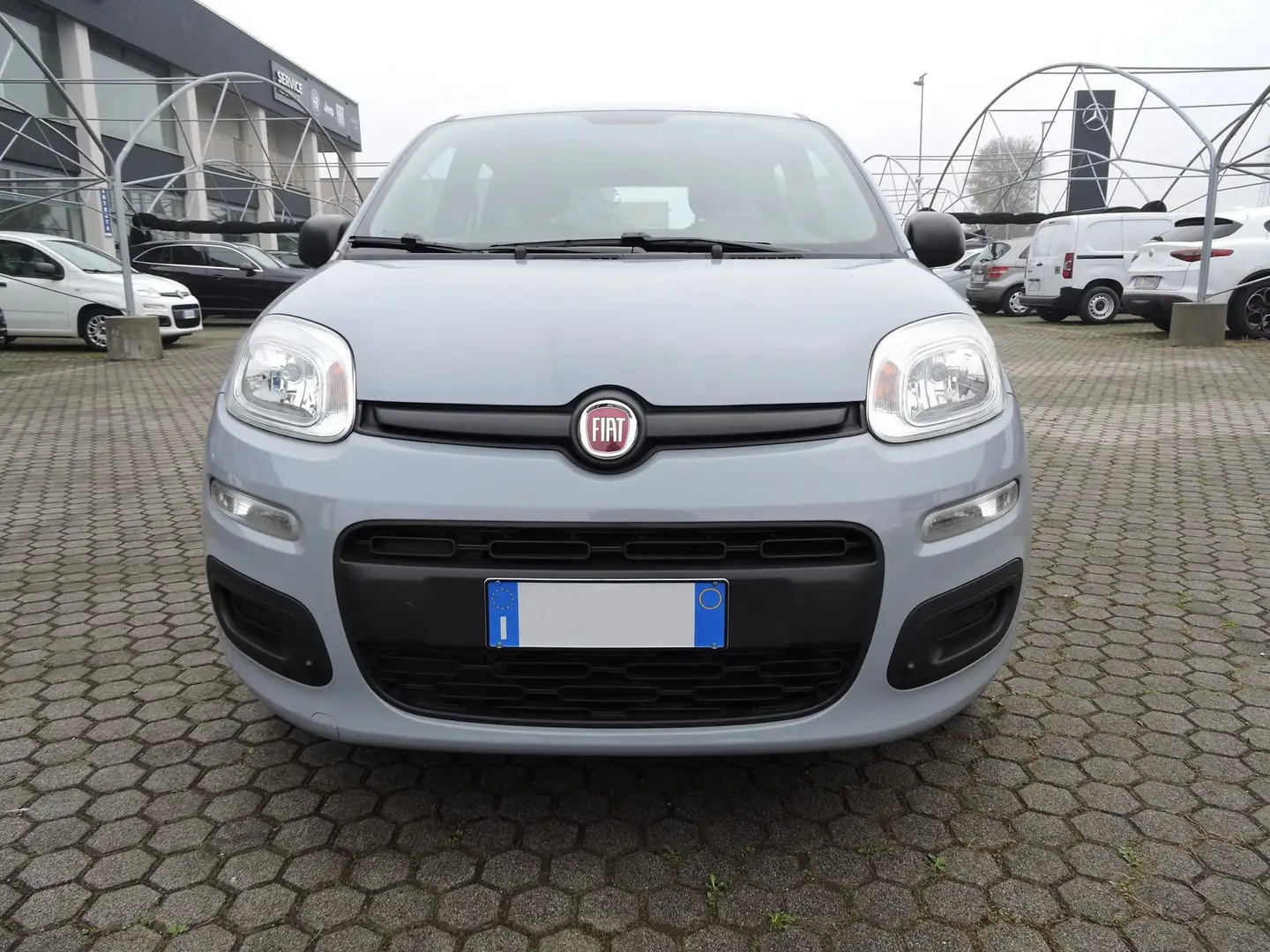 Fiat Panda Panda 1.2 Easy Grau - 2